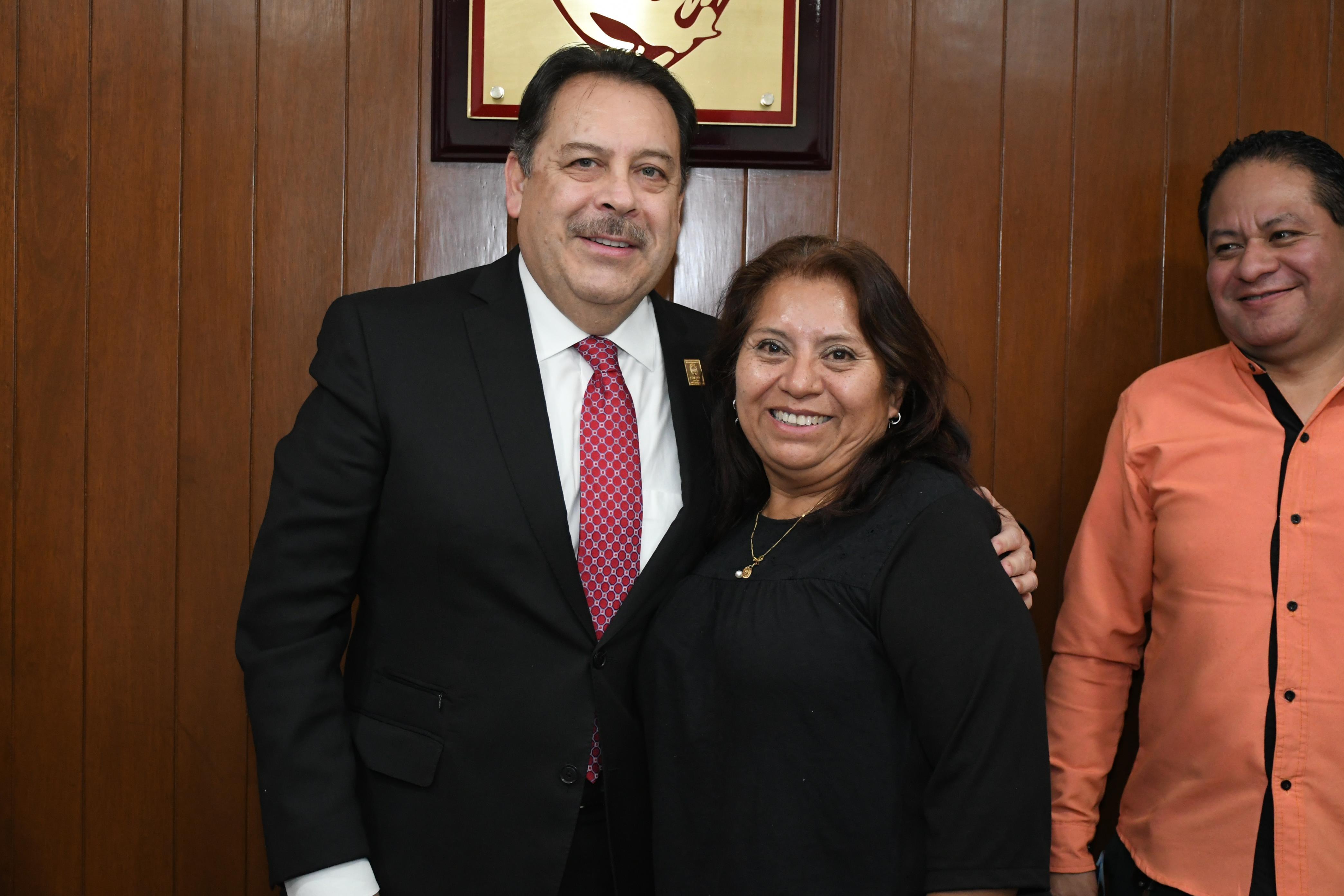 Reunión con compañeras y compañeros de la Sección XLI, Hospital Regional "1º de Octubre"